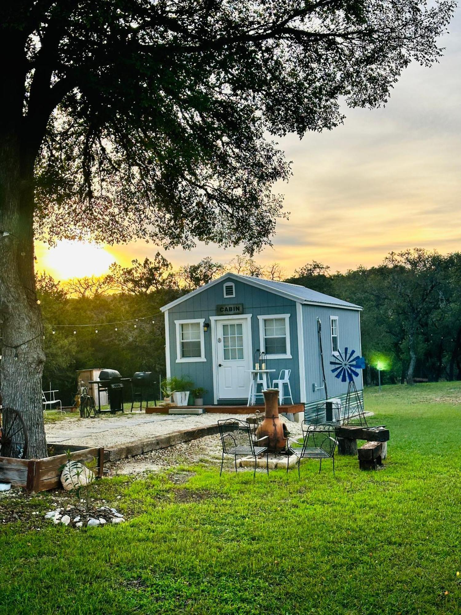 Tiny House - Our Little Piece Of Paradise Lakehills Eksteriør bilde